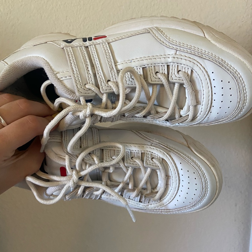 FILA dad shoes !! - Picture 5 of 6